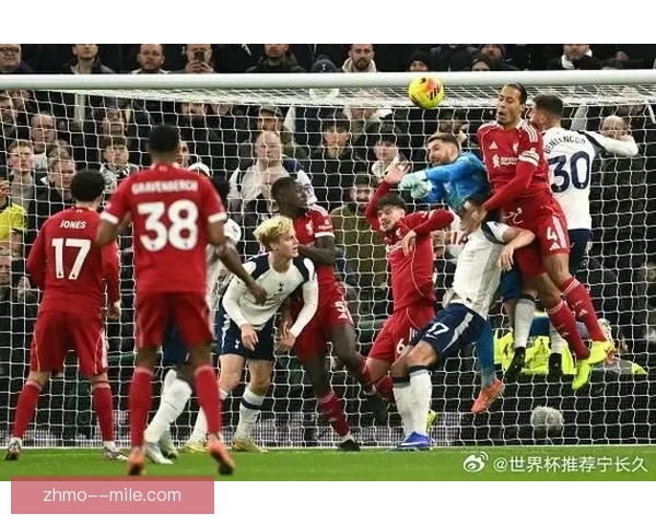 维卡里奥连续神扑助球队胜利荣膺英超月度最佳球员